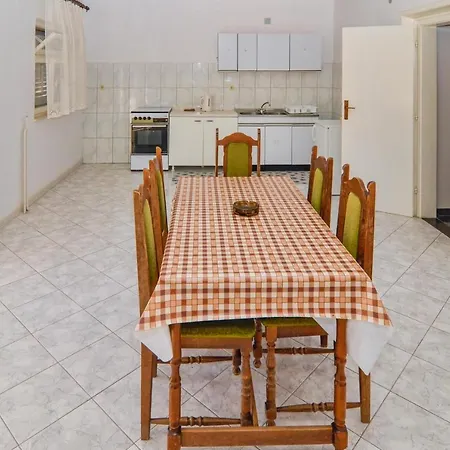 Apartment Etica *