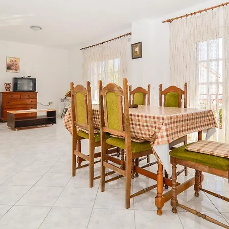 Apartment Etica